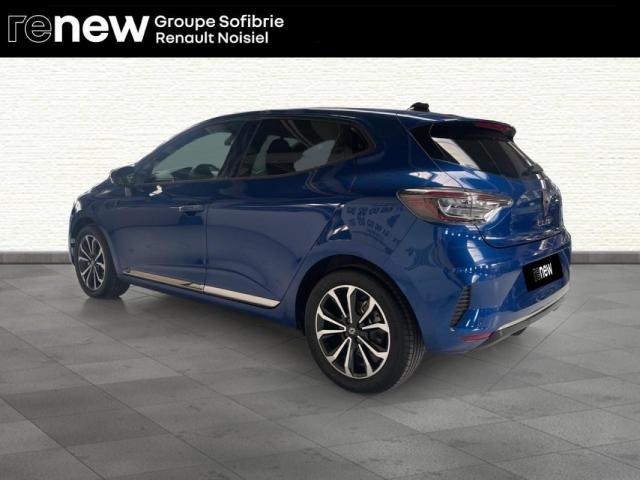 Renault Clio image 2