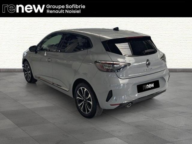 Renault Clio image 8