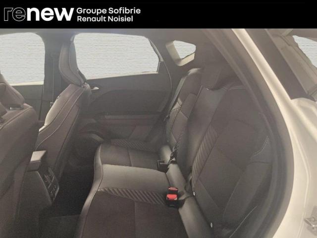 Renault Captur image 2