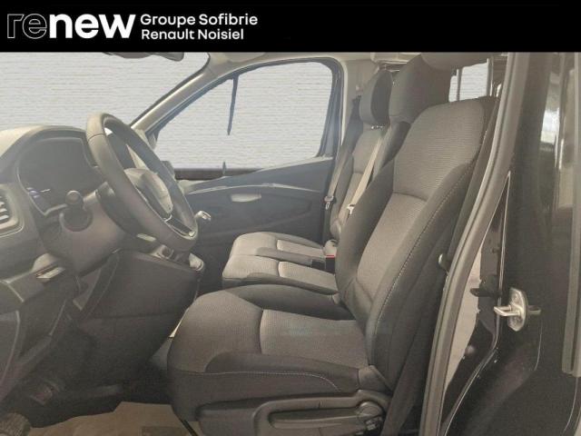 Renault Trafic image 1