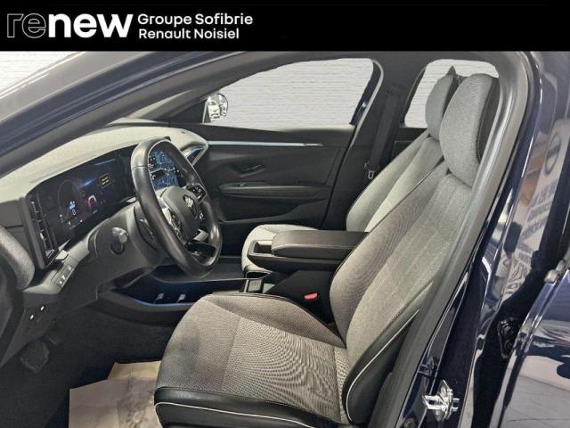 Renault Mégane E-Tech image 1