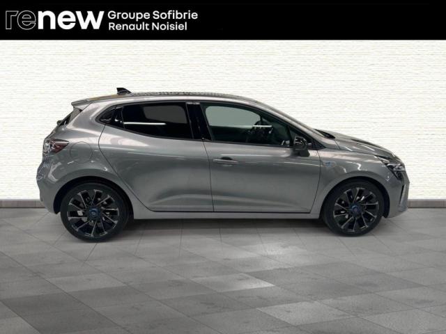 Renault Clio image 8