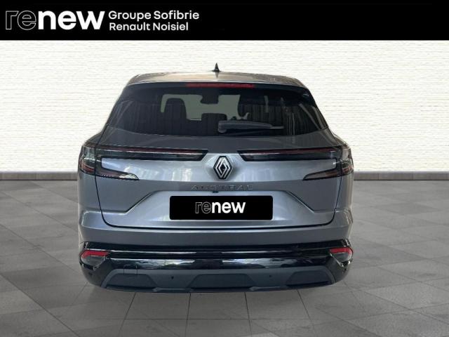 Renault Austral image 8