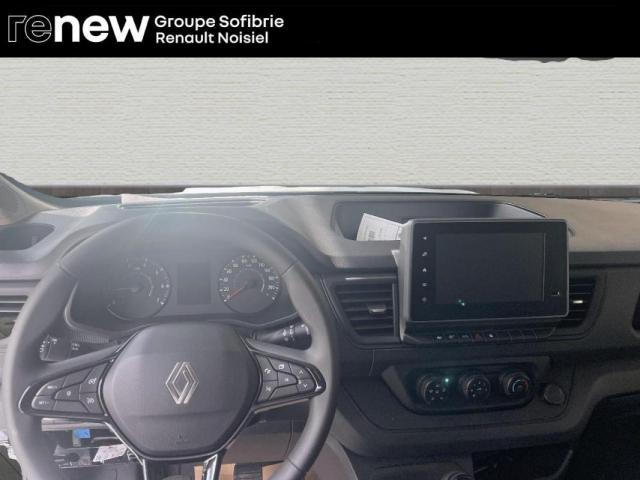 Renault Trafic image 5