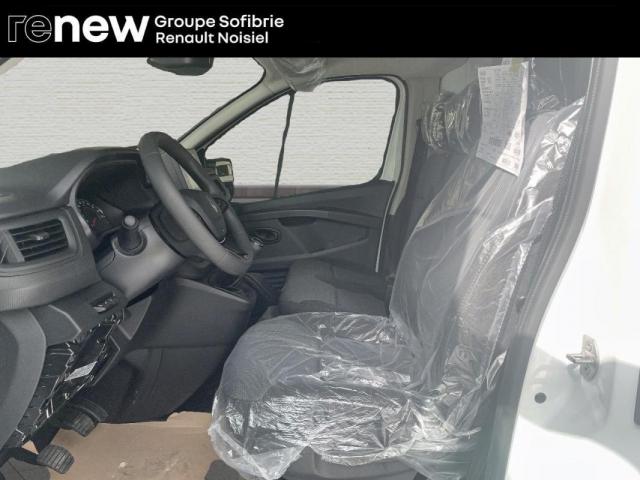 Renault Trafic image 8