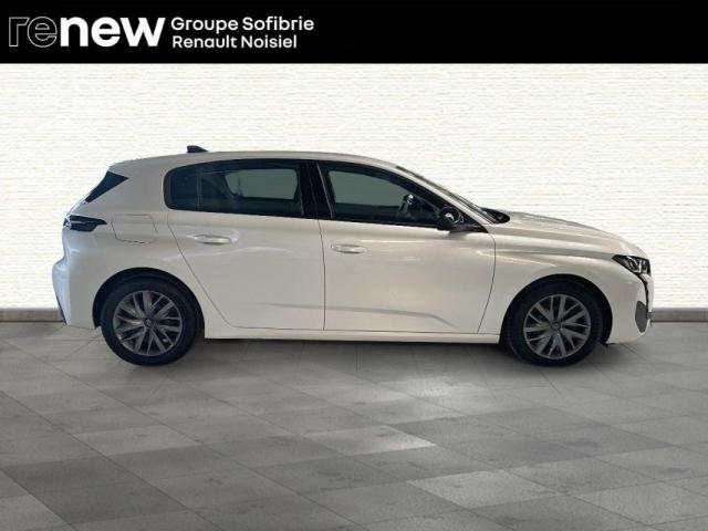 Peugeot 308 image 2