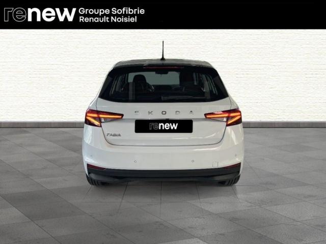 Skoda Fabia image 6