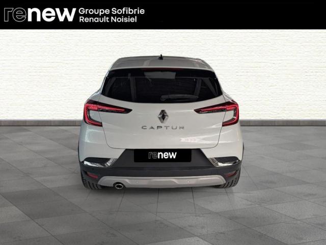 Renault Captur image 1