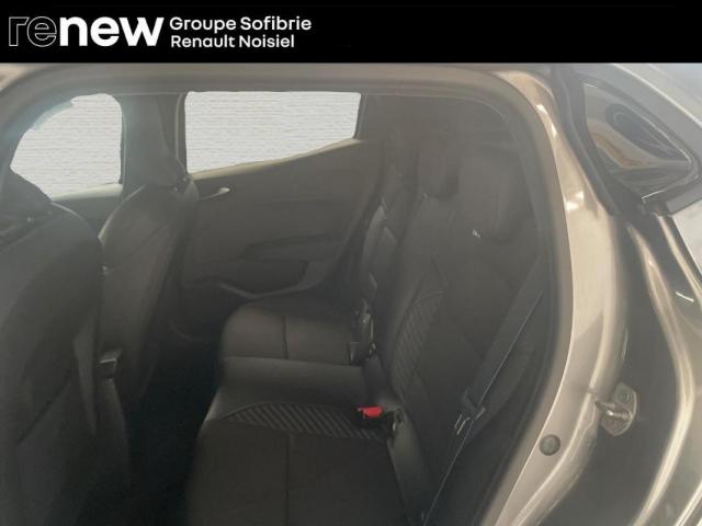 Renault Clio image 6