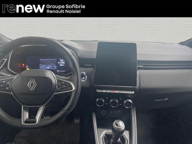 Renault Clio image 2