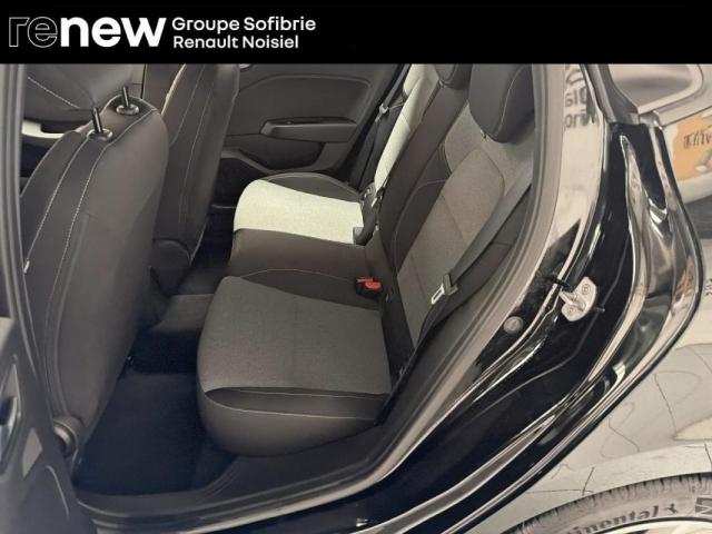 Renault Clio image 6