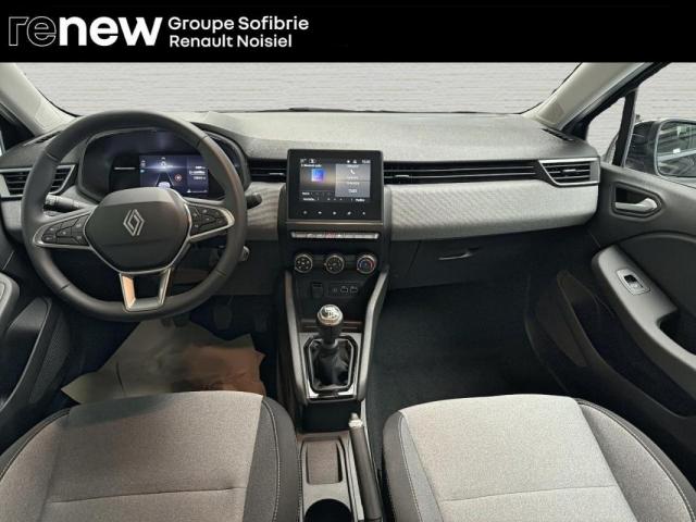 Renault Clio image 2