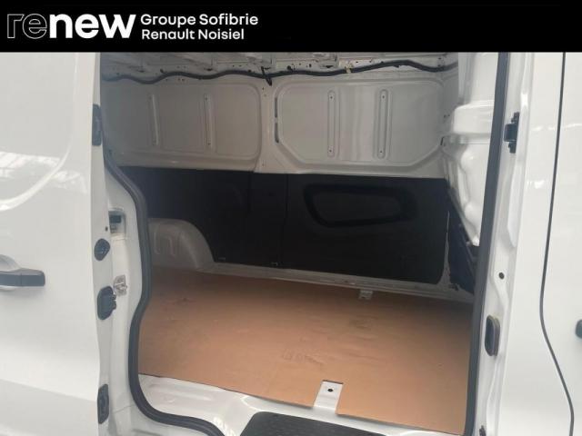 Renault Trafic image 8