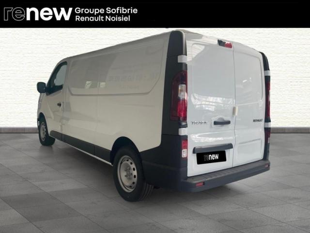 Renault Trafic image 2