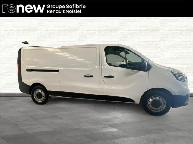 Renault Trafic image 1