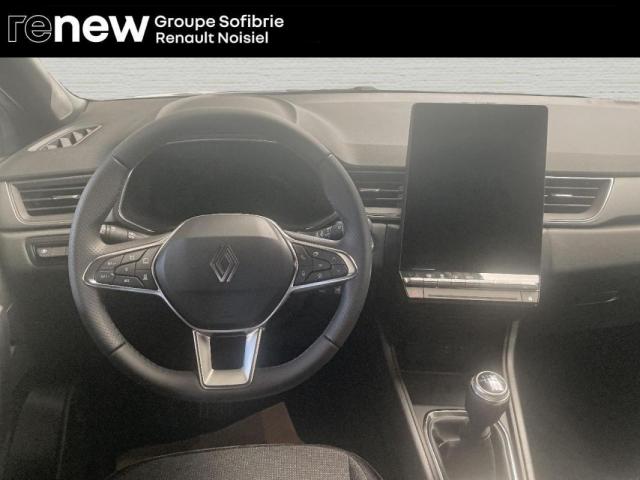 Renault Captur image 8