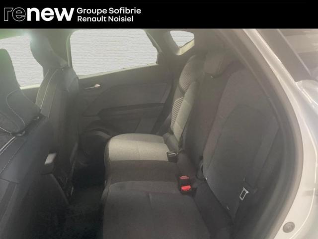 Renault Captur image 9