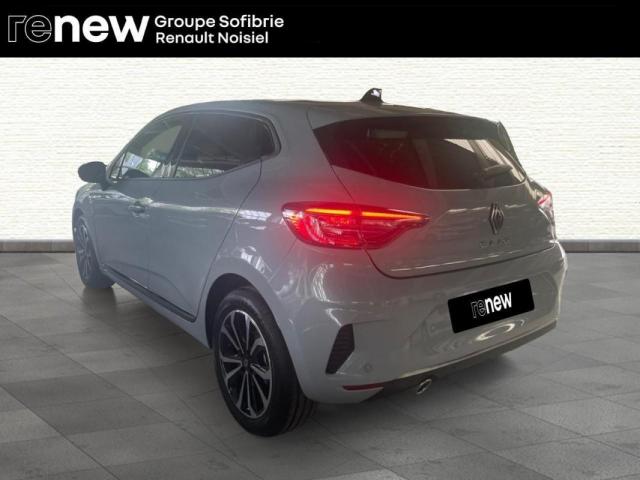 Renault Clio image 9