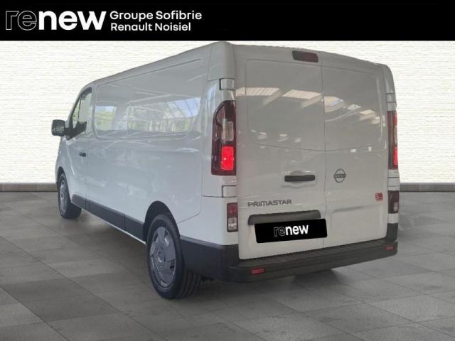 Nissan Primastar image 9