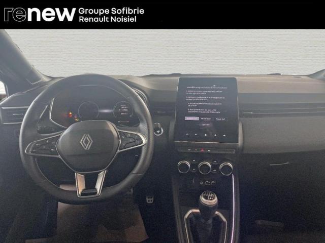 Renault Clio image 6