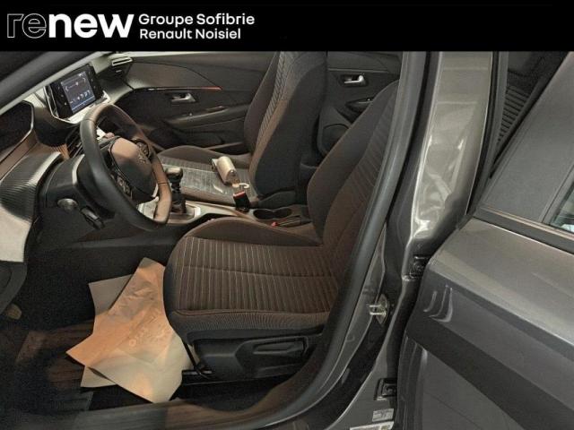 Peugeot 208 image 2
