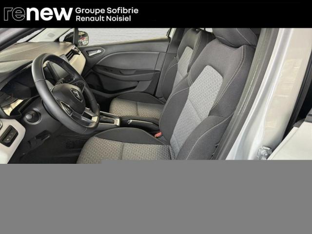 Renault Clio image 6