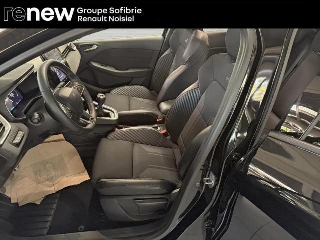 Renault Clio image 9