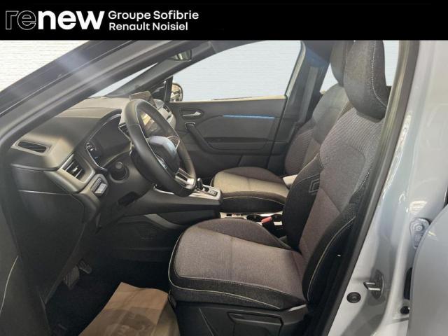 Renault Captur image 9