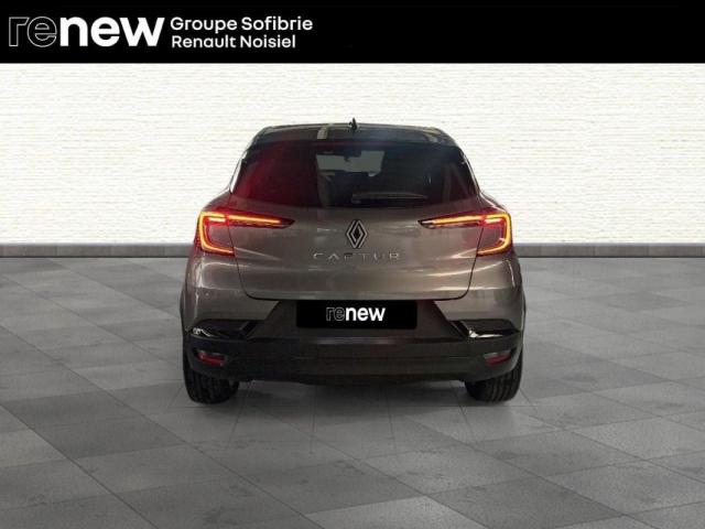 Renault Captur image 9