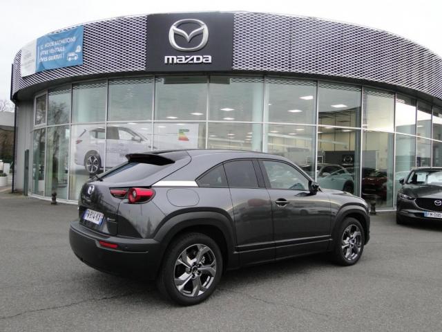 Mazda 3 image 8