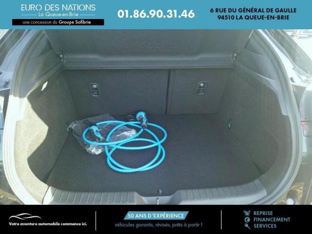 Mazda 3 image 2