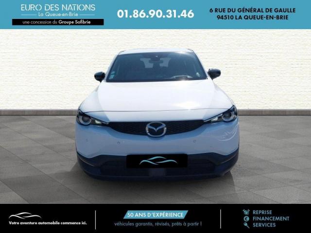 Mazda 3 image 9