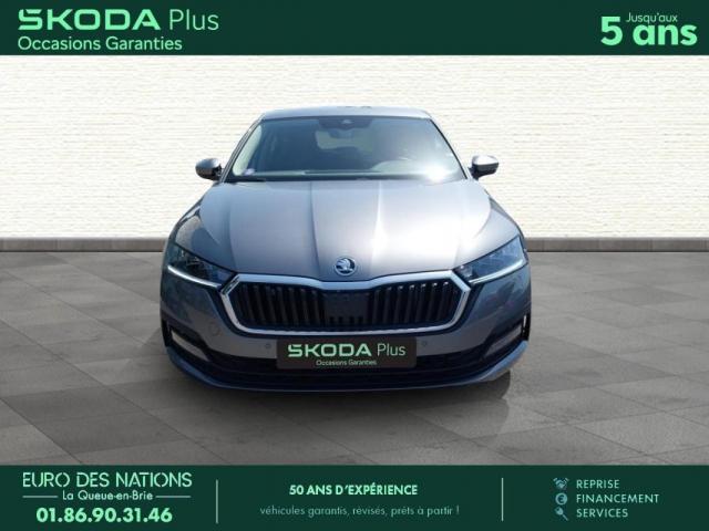 Skoda Octavia image 3