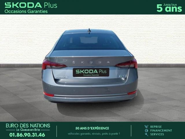 Skoda Octavia image 5