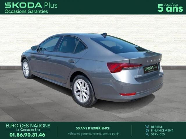 Skoda Octavia image 2