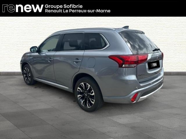 Mitsubishi Outlander image 5