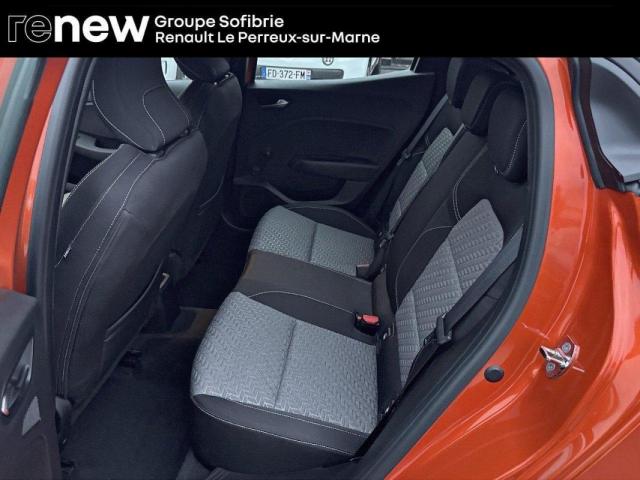 Renault Clio image 8