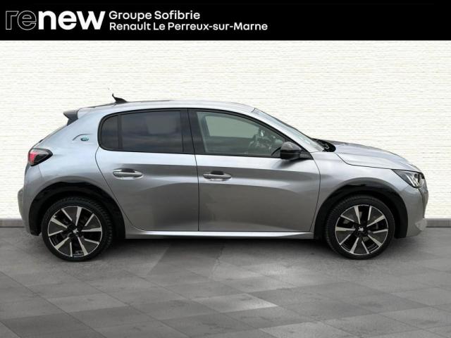Peugeot 208 image 9
