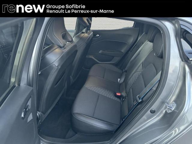 Renault Clio image 8