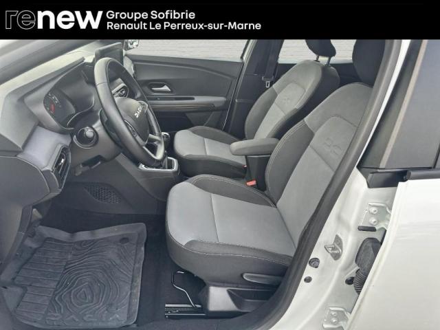 Dacia Sandero image 8