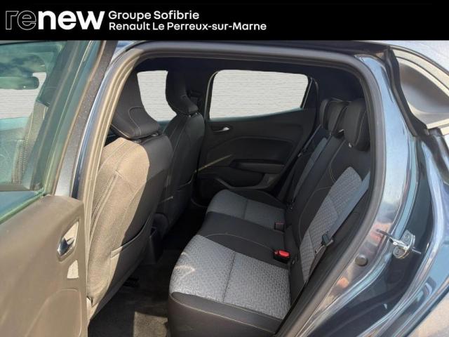Renault Clio image 8