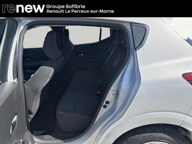 Dacia Sandero image 6