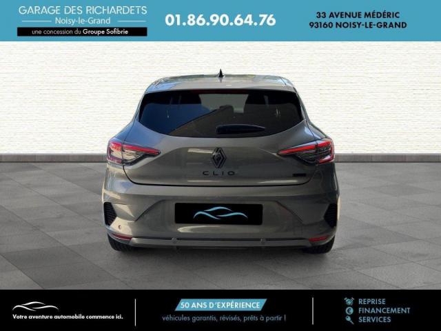 Renault Clio image 8