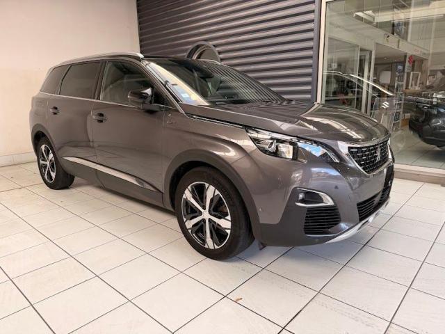 Peugeot 5008 image 3