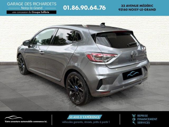 Renault Clio image 2