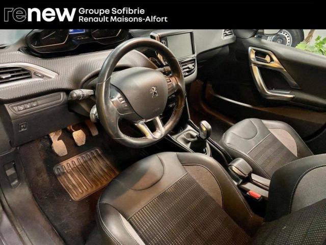Peugeot 2008 image 1