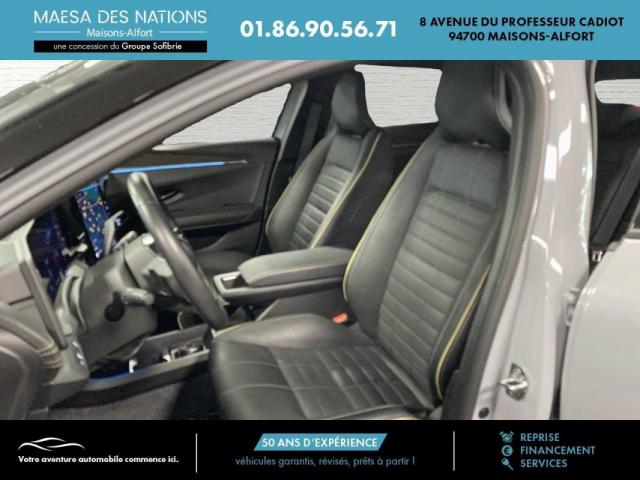 Renault Mégane E-Tech image 9