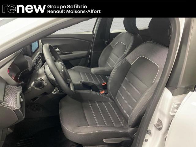 Dacia Sandero image 9