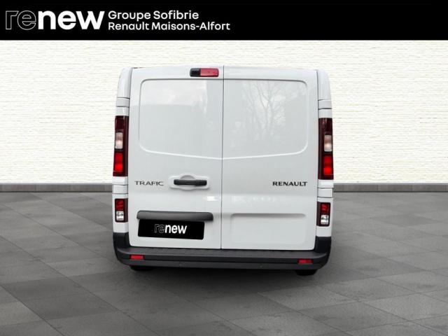 Renault Trafic image 8