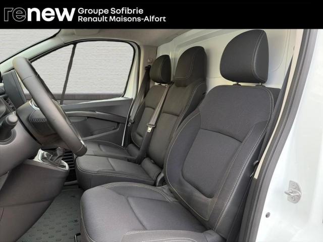 Renault Trafic image 7